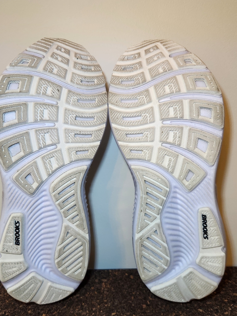 Brooks Ghost 17 Running Shoes Womens Size 8.5 - Picture 6 of 11